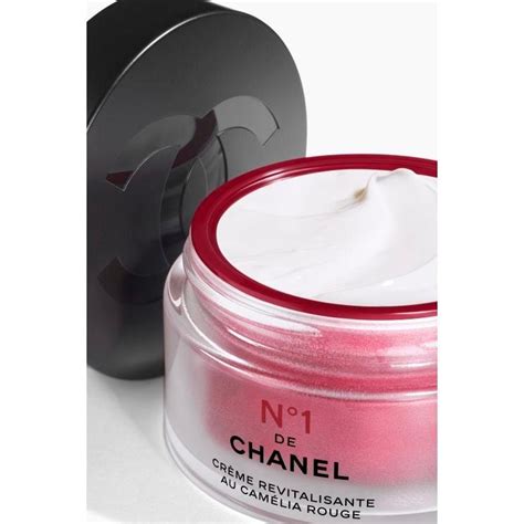 n1 de chanel crème riche revitalisante au camelia rouge|N°1 DE CHANEL REVITALIZING CREAM Moisturisers .